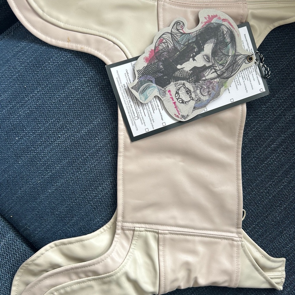 Cosplay Cream Shapewear Corset so sexy and fun